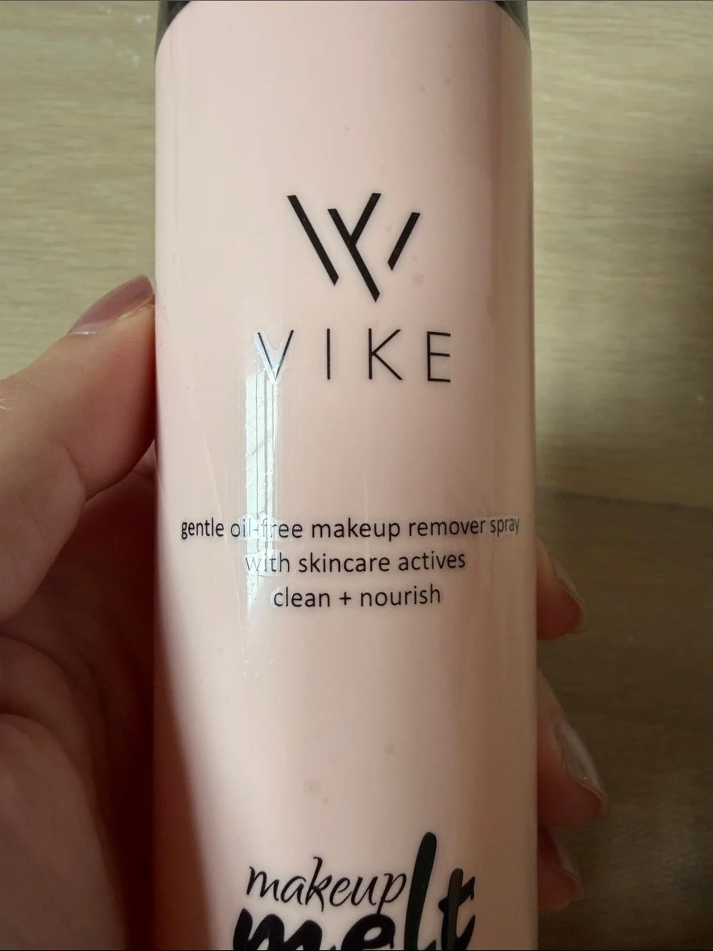 Makeup Melt Setting Spray - Pink